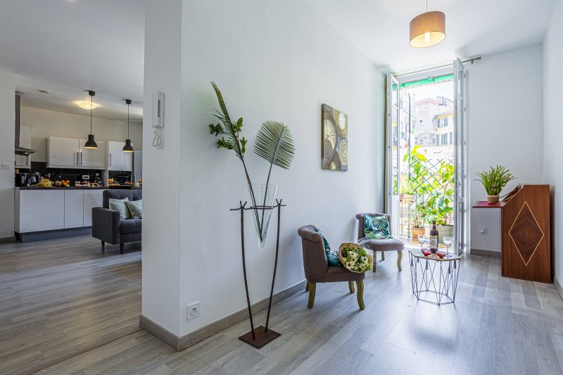 GUISOL - Appartement typique de Nice - 3 chambres au calme