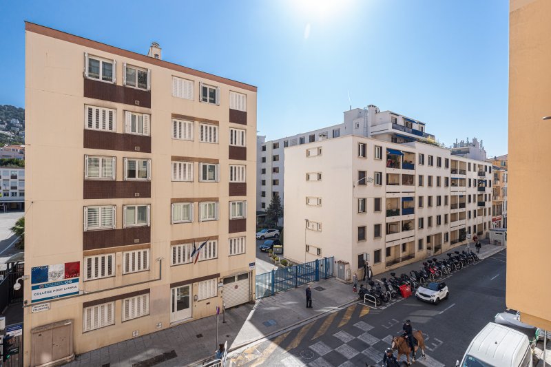 STALINGRAD 32 - Joli appartement - Port de Nice