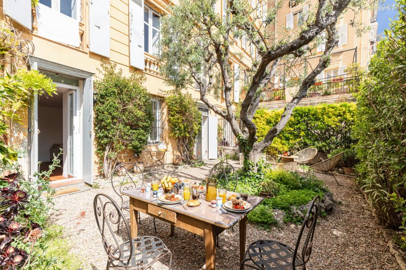 PONCHETTE 17 - Magnifique appartement avec Jardin - 30m de la mer